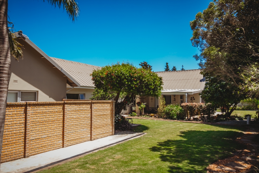 5 Bedroom Property for Sale in Heather Park Western Cape